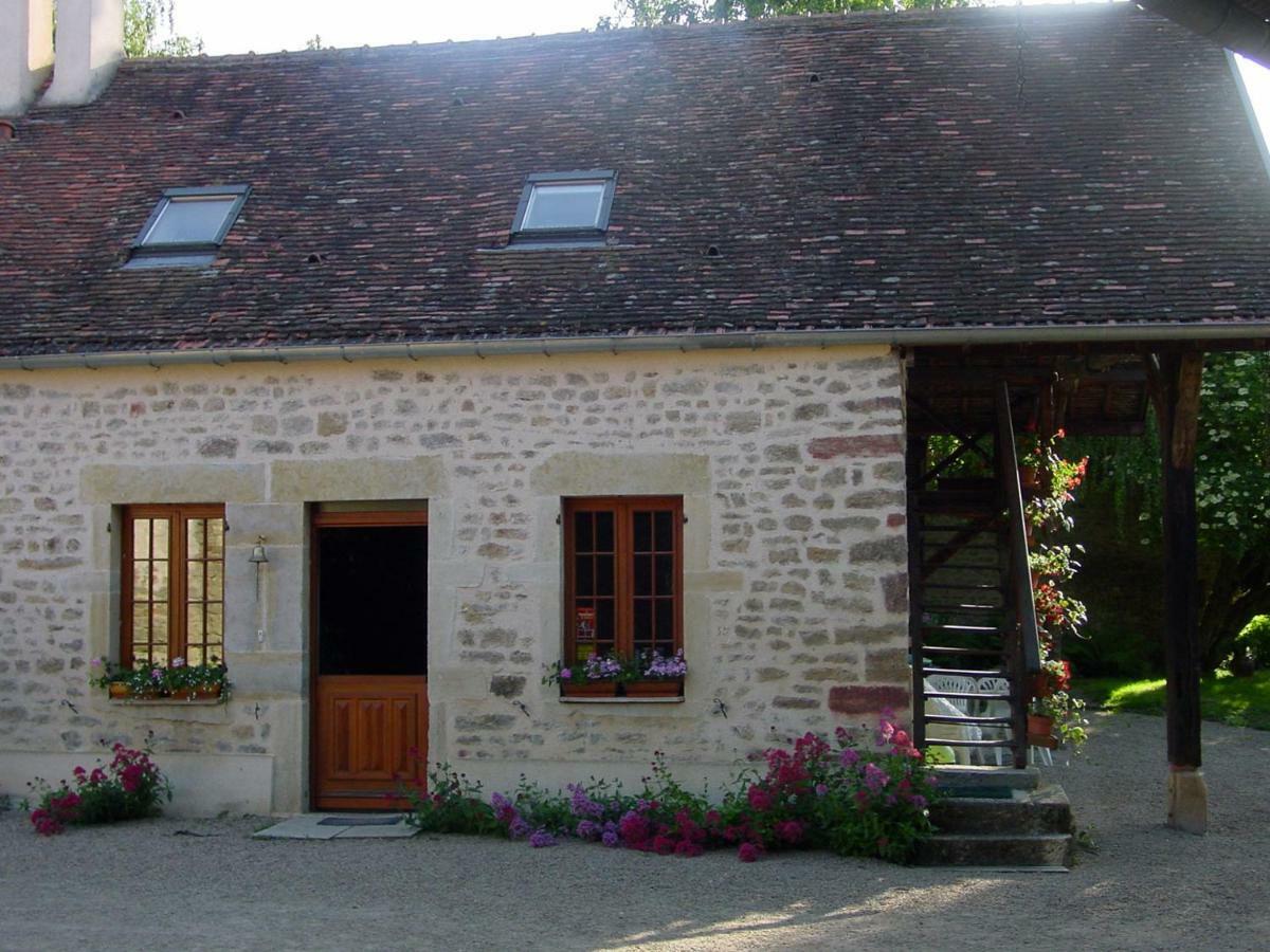 Bed and Breakfast Chambre D'Hotes Ferme De La Forlonge Sauvigny-le-Beureal Exterior foto