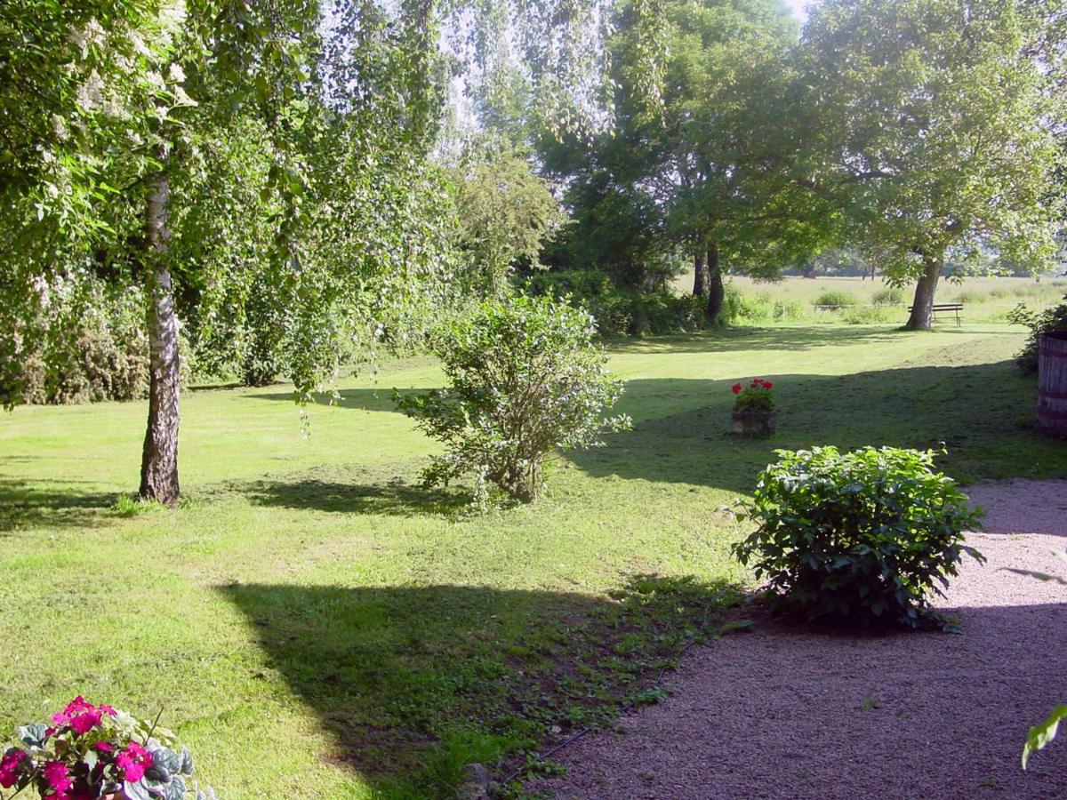 Bed and Breakfast Chambre D'Hotes Ferme De La Forlonge Sauvigny-le-Beureal Exterior foto